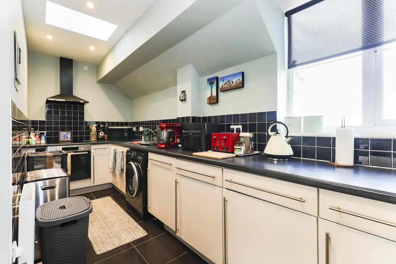 Queenswood Road, Sheffield, S6, photo 18