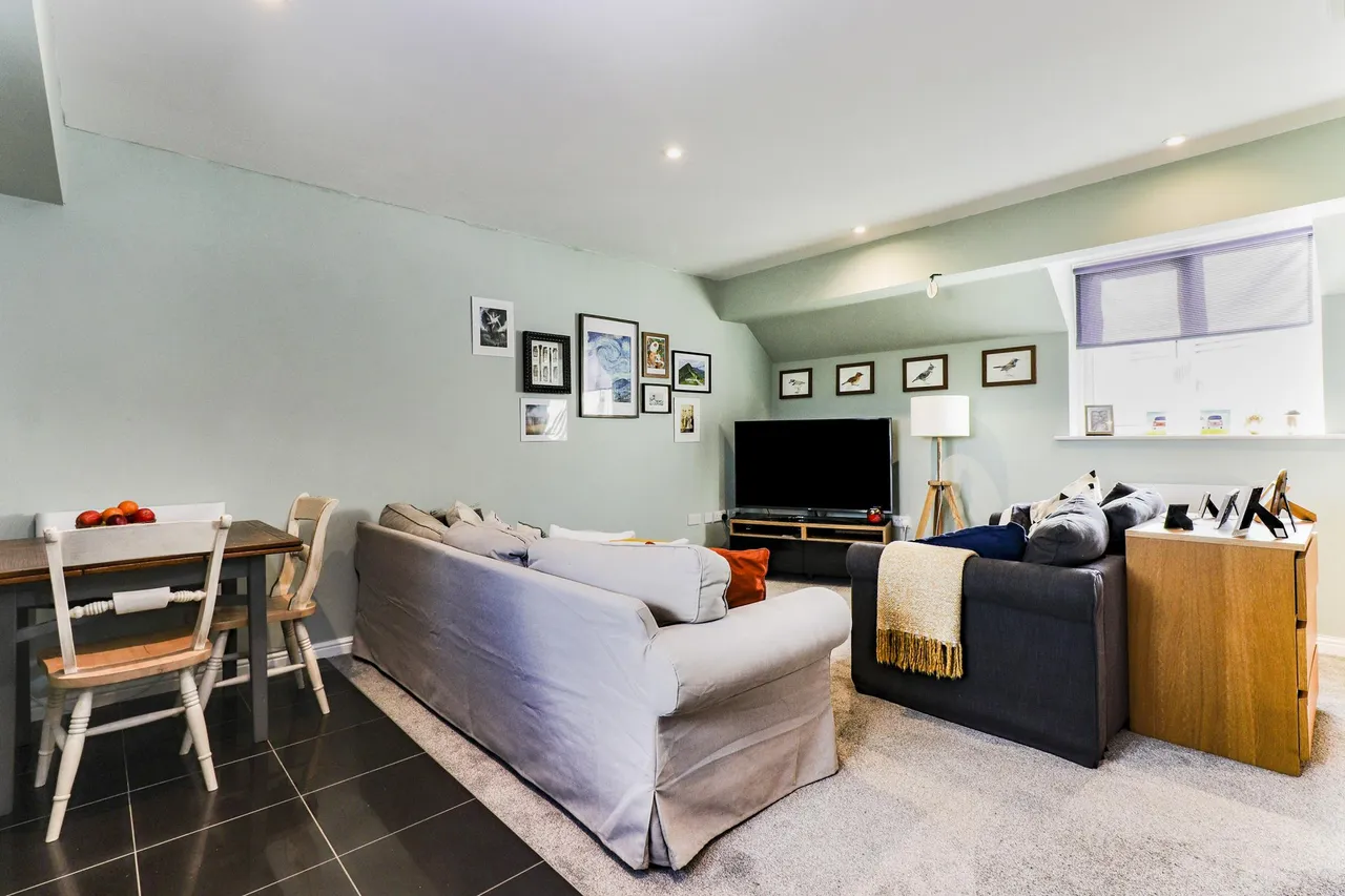 Queenswood Road, Sheffield, S6, photo 12