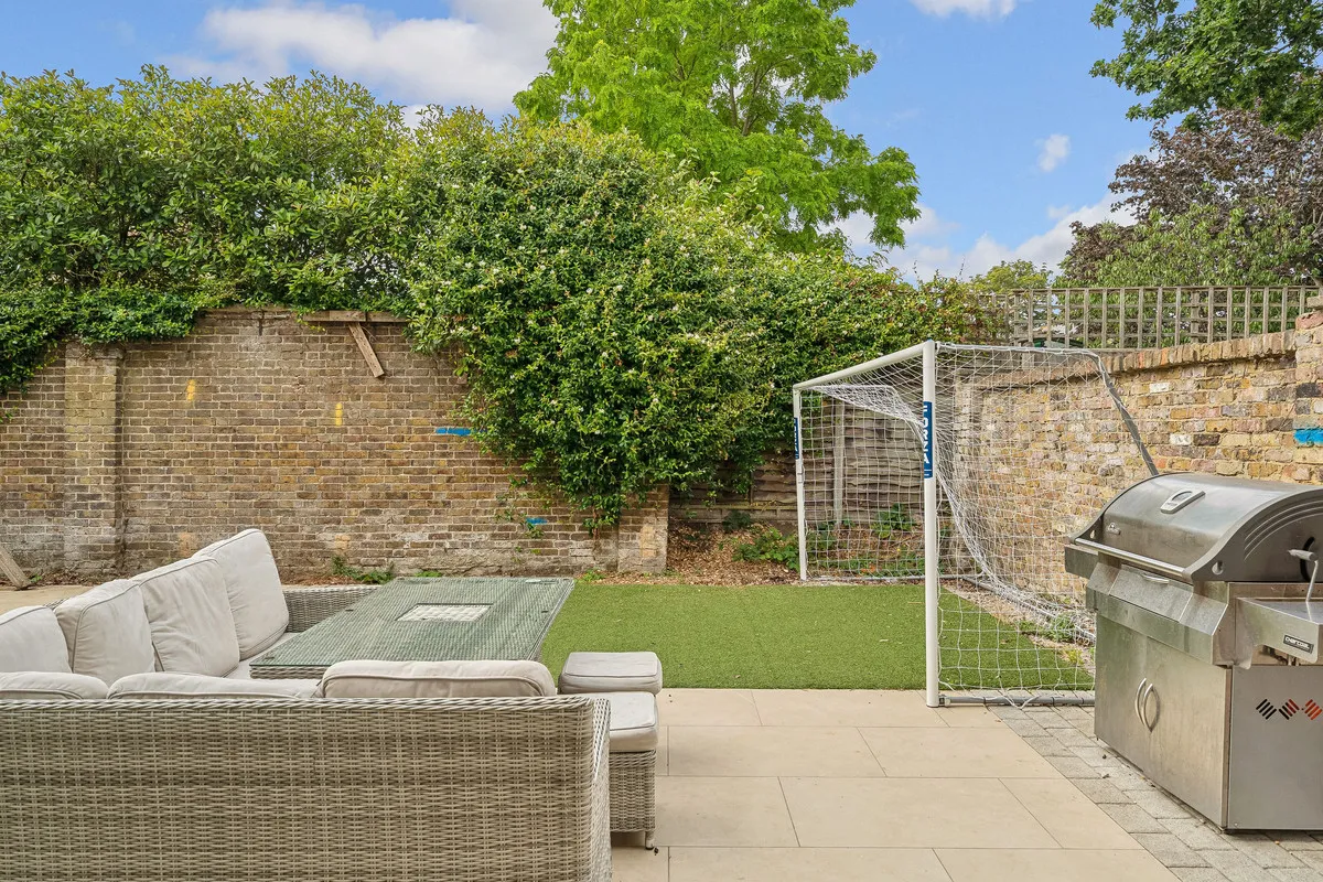 Hurst Road, East Molesey, KT8, photo 11