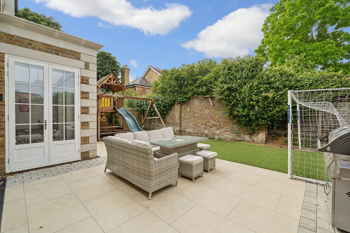 Hurst Road, East Molesey, KT8, photo 10