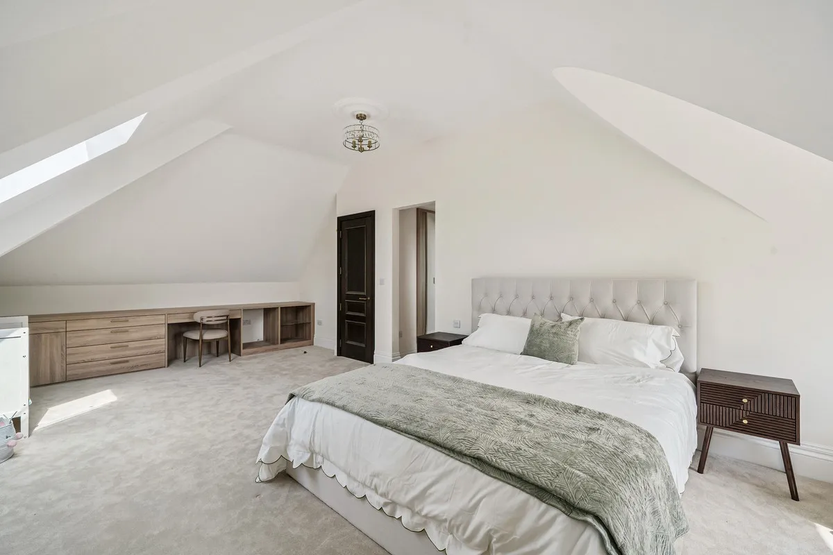 Hurst Road, East Molesey, KT8, photo 25