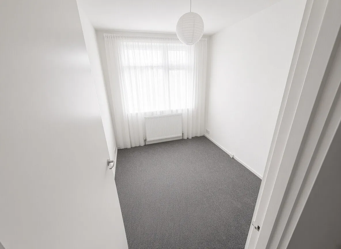 Mole Court, Epsom, KT19, photo 6