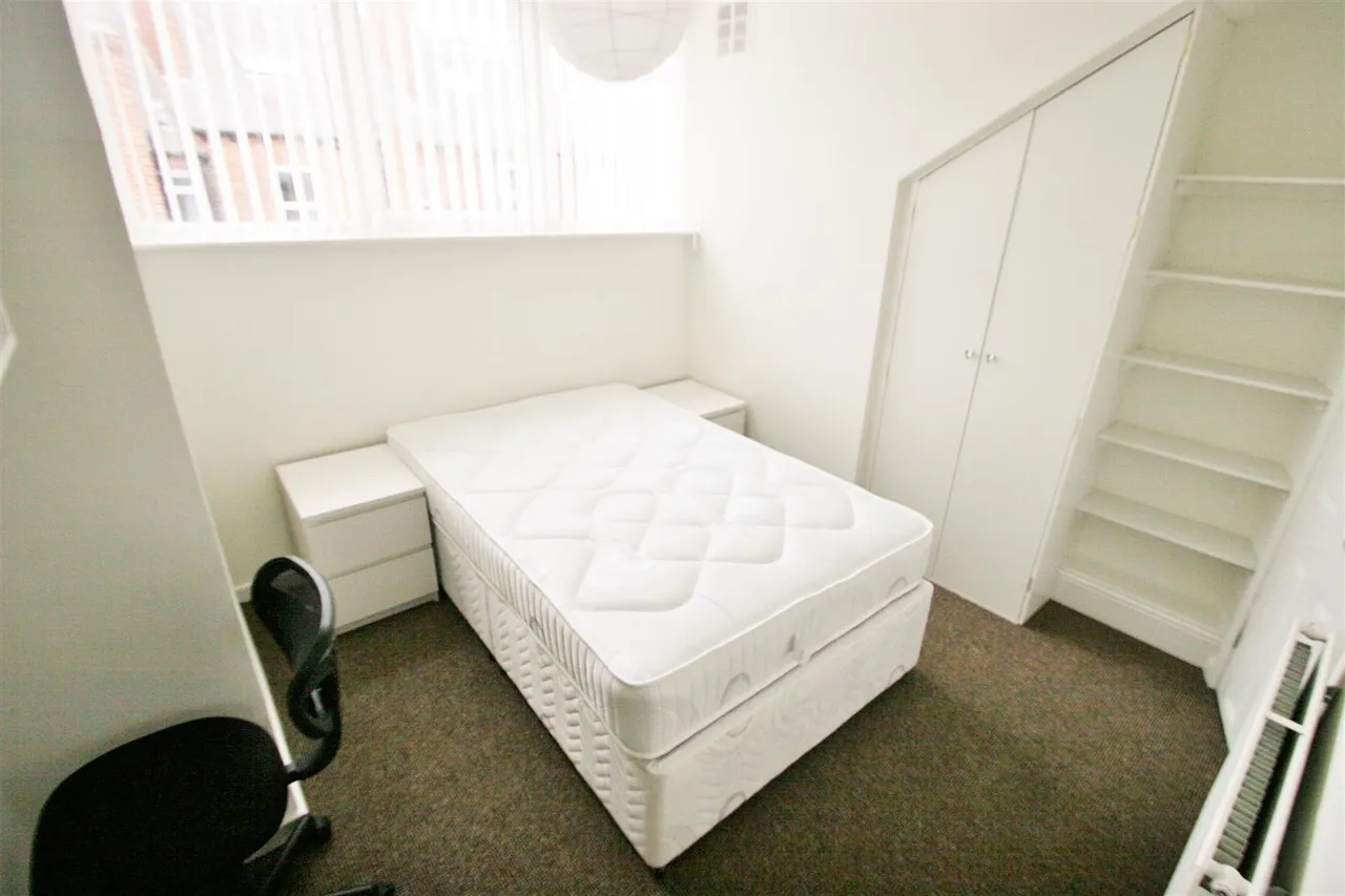 Beamsley Grove, Hyde Park, LS6, photo 5
