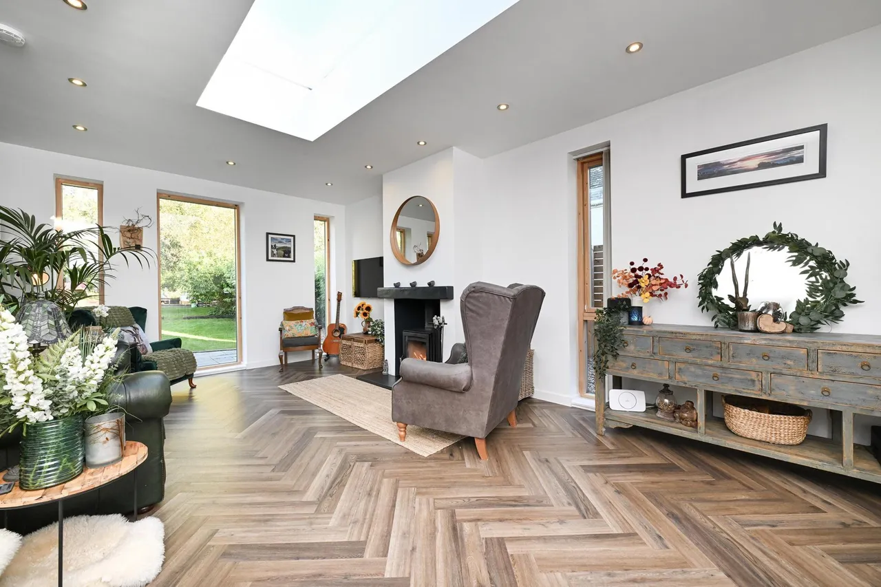 Station Road, Peebles, EH45, photo 7