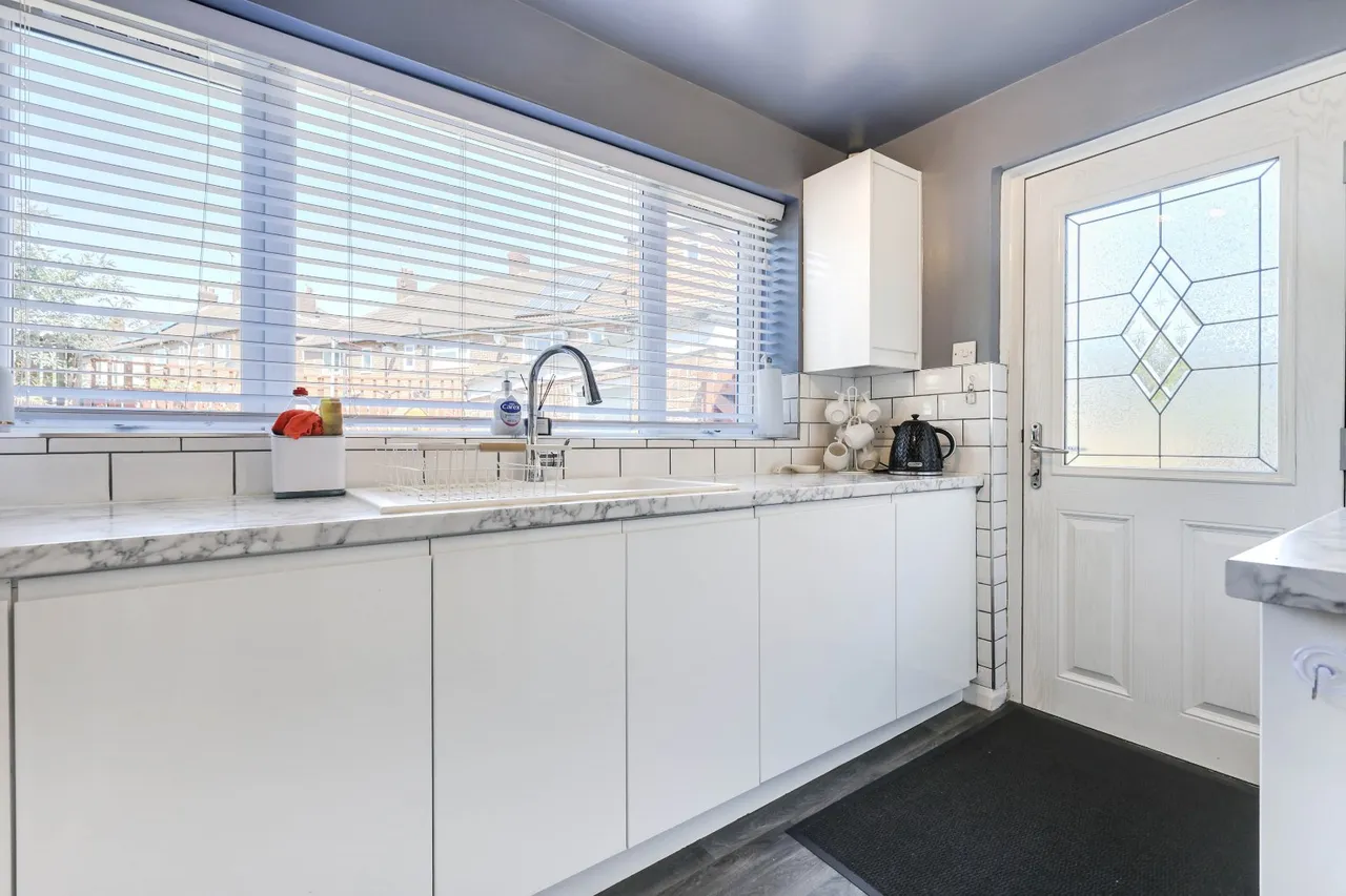 Springfield Close, Horsforth, LS18, photo 4