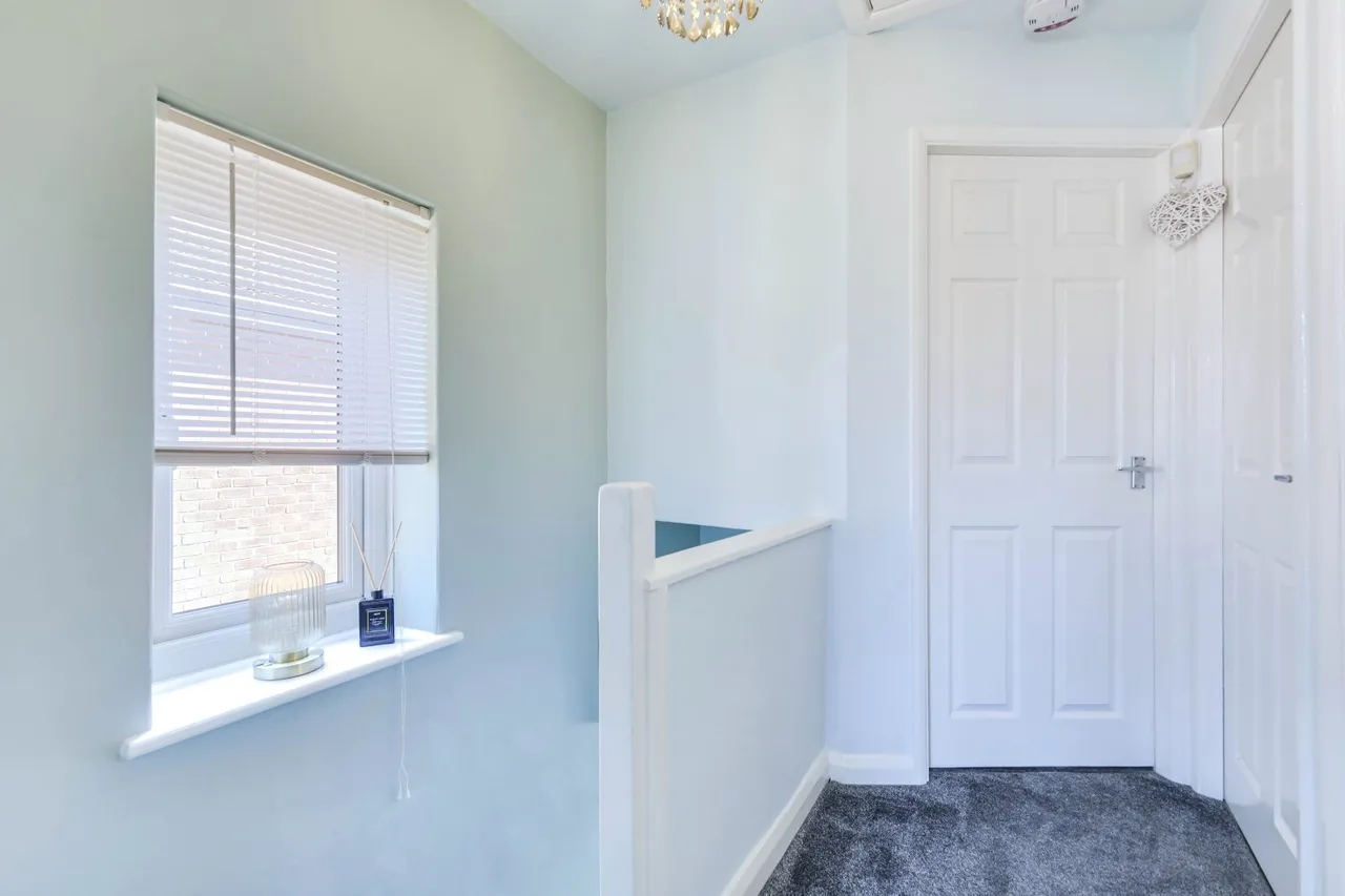 Springfield Close, Horsforth, LS18, photo 12