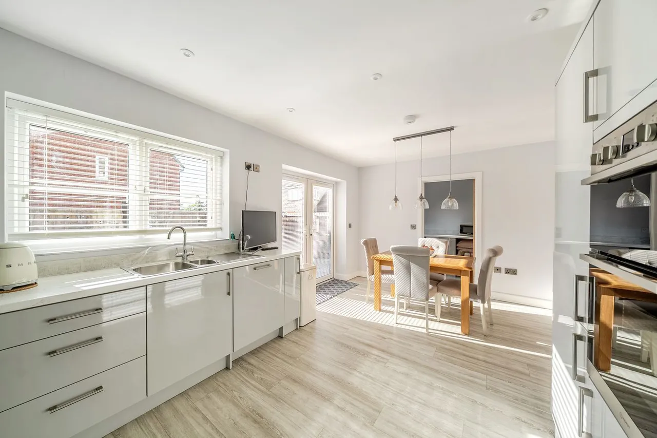 The Mead, Coxley, BA5, photo 5