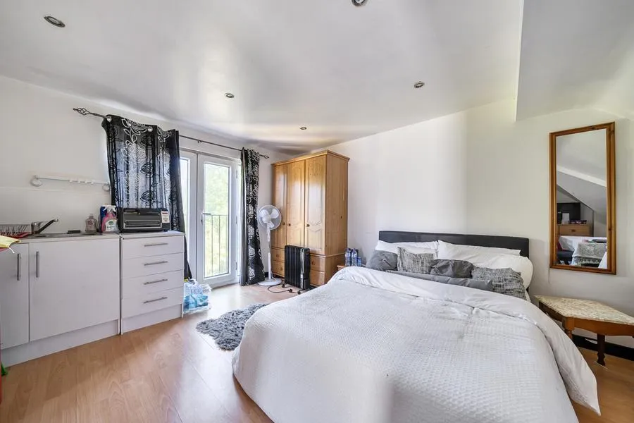 Holders Hill Drive, London, NW4, photo 9