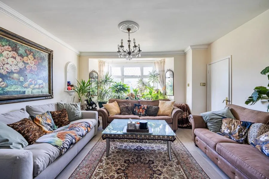 Holders Hill Drive, London, NW4, photo 3