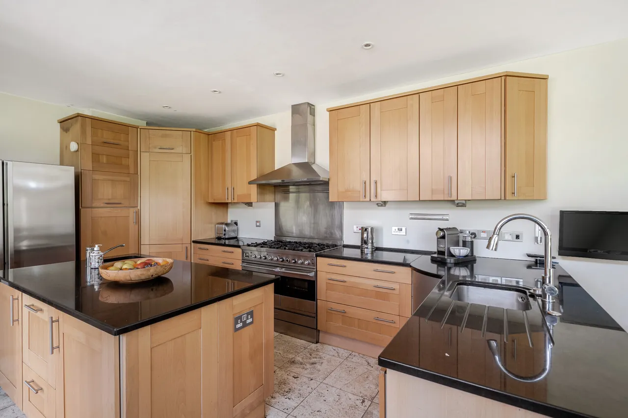Montagu Road, Datchet, SL3, photo 9