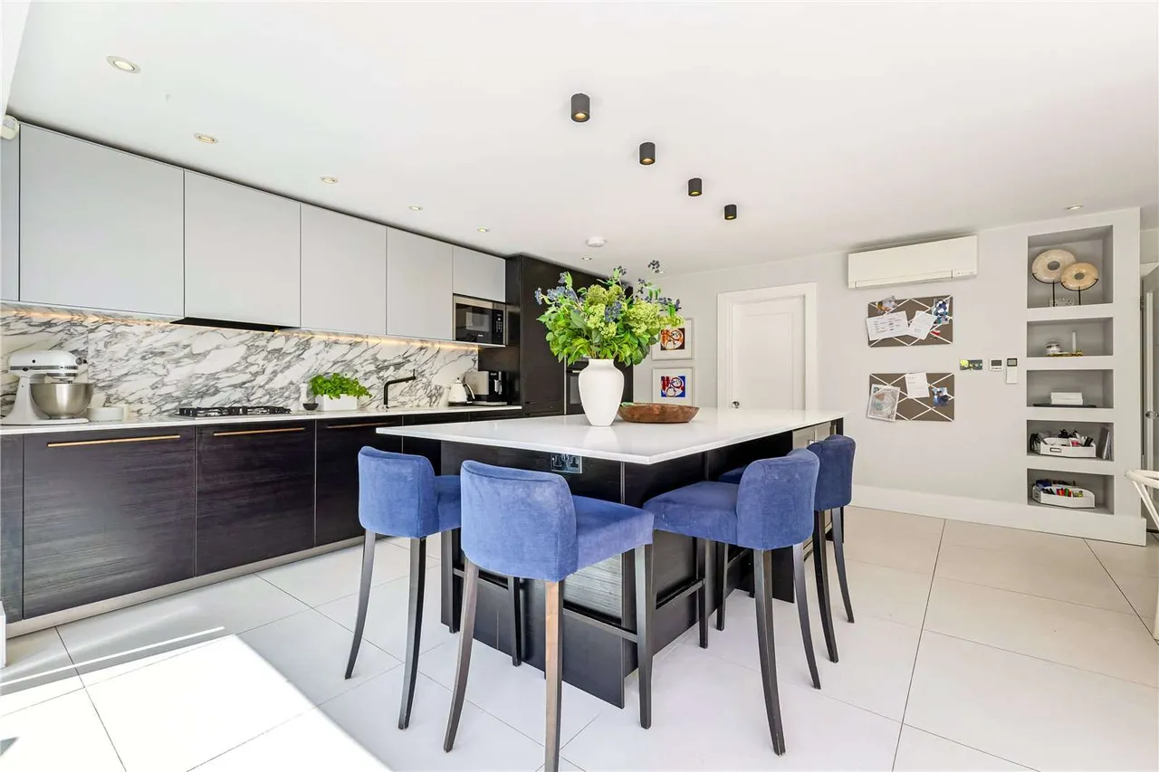 Lodge Close, Stoke d'Abernon, Cobham, Surrey, KT11 2SG, photo 7
