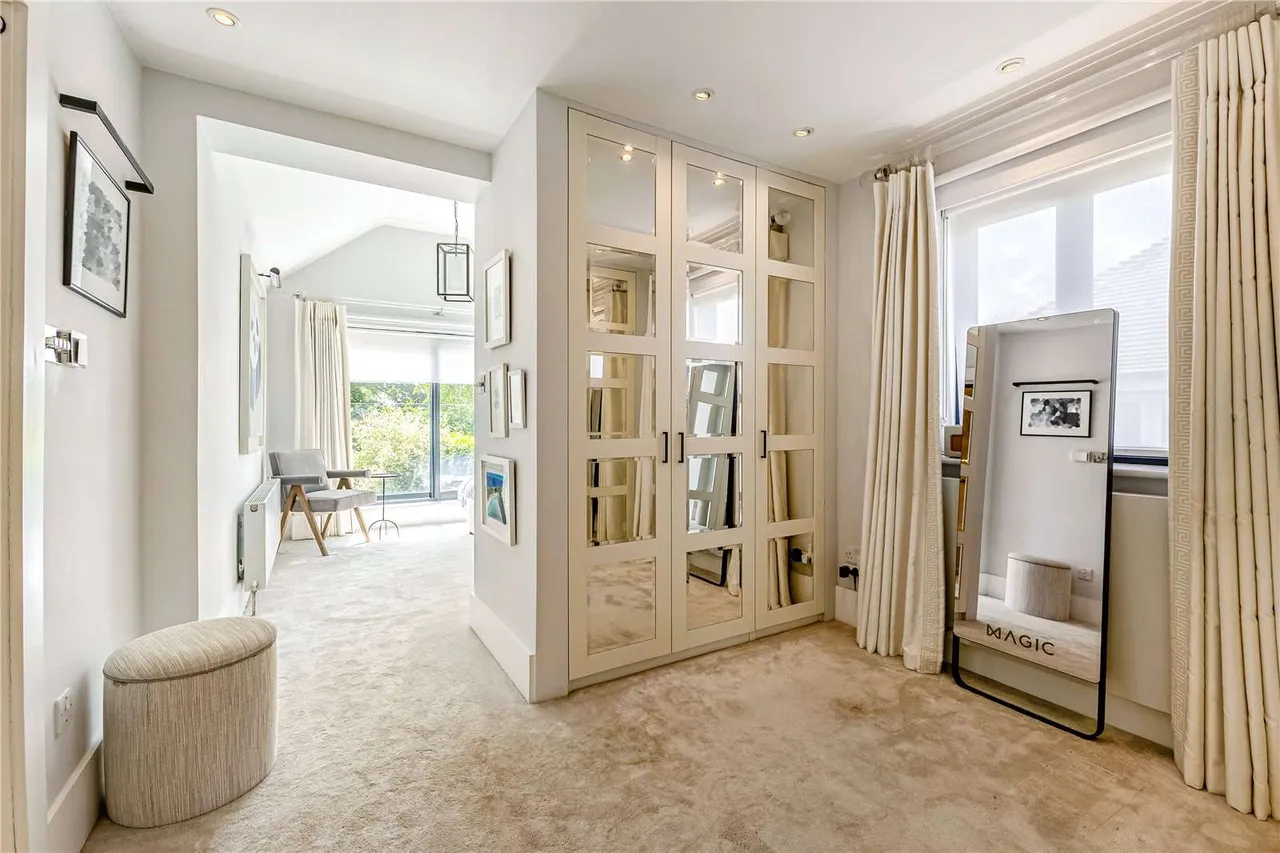 Lodge Close, Stoke d'Abernon, Cobham, Surrey, KT11 2SG, photo 11