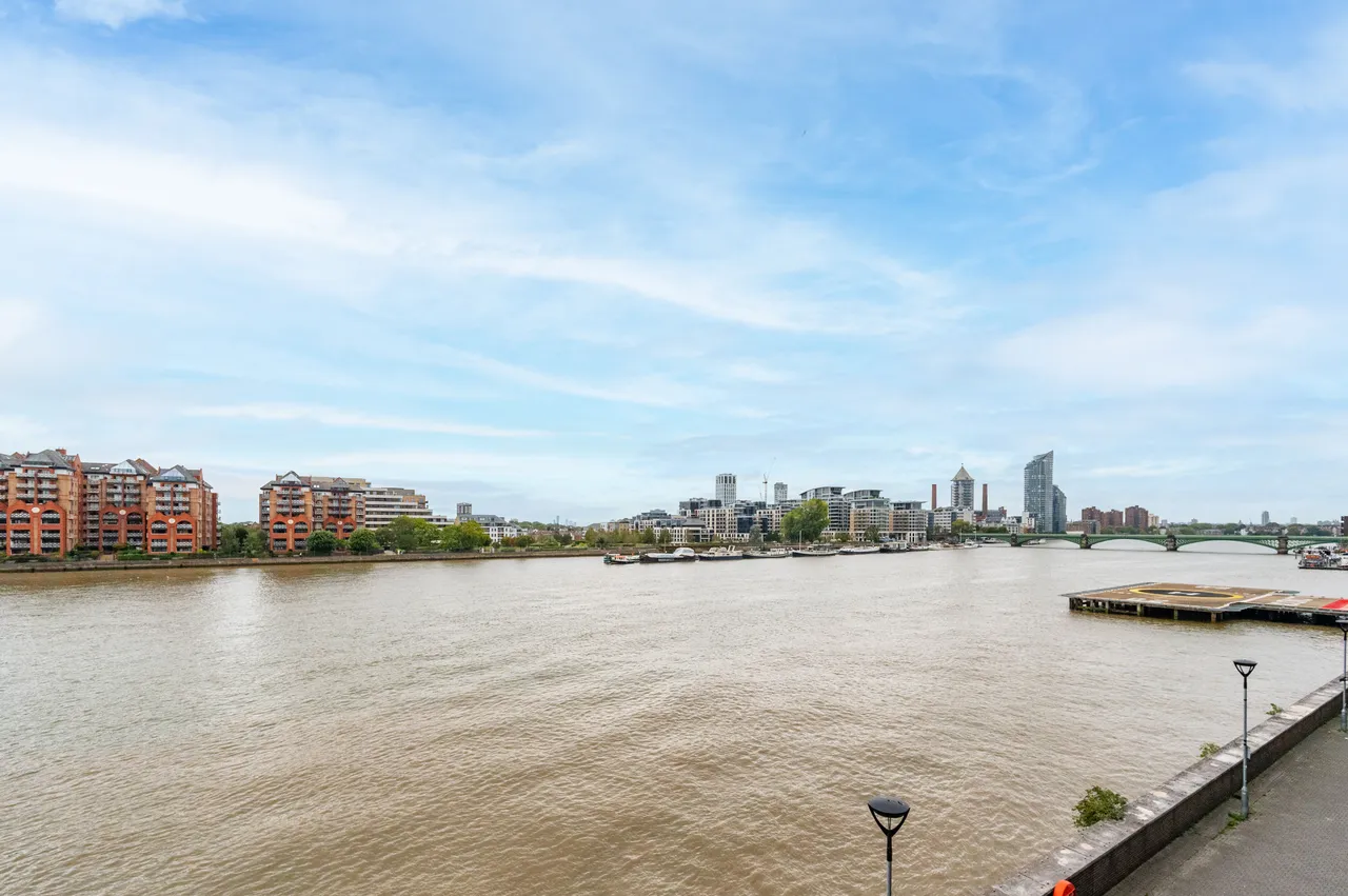London, SW11, photo 11