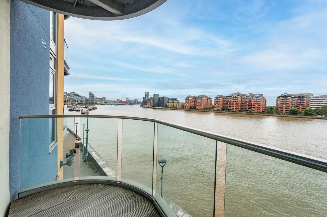 London, SW11, photo 2