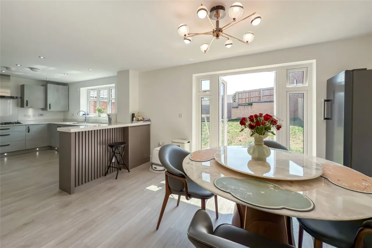 Osprey Drive, St. Albans, AL4, photo 5