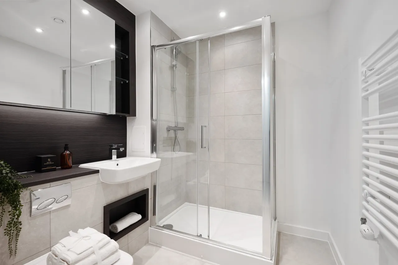 Perryfield Way, London, NW9, photo 3