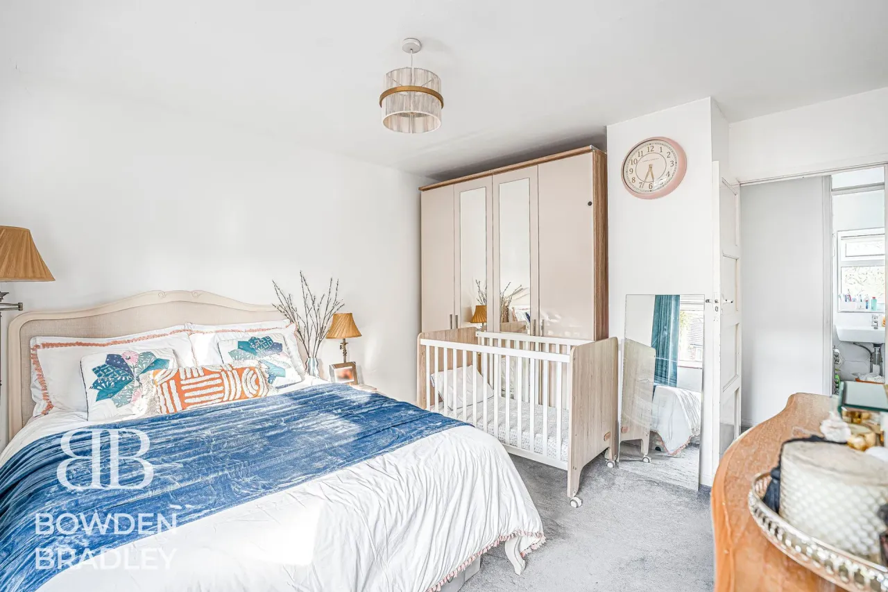 Hanson Drive, Loughton, IG10, photo 13