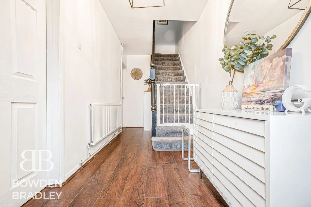 Hanson Drive, Loughton, IG10, photo 5