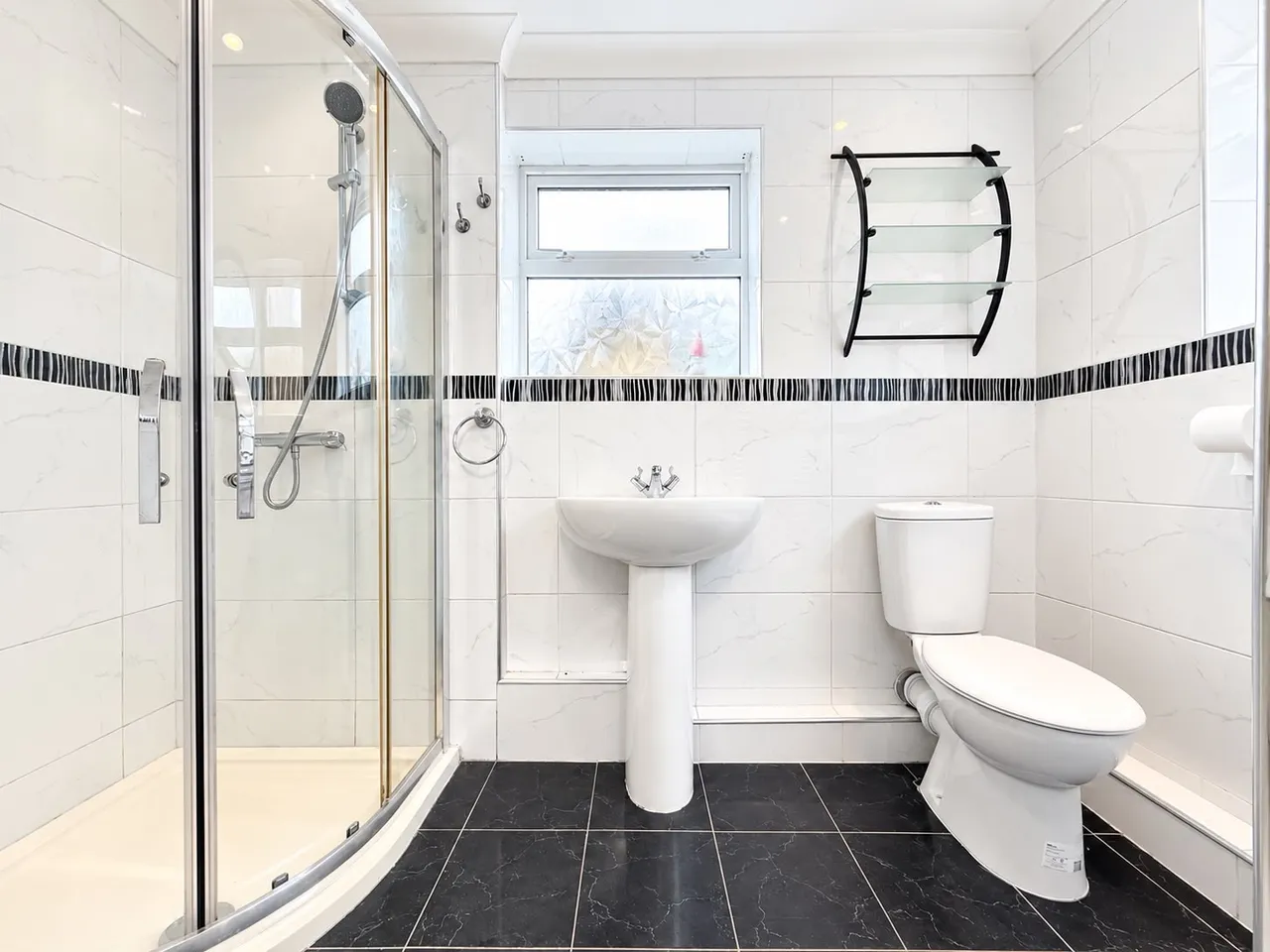 Grove Road, Clydach, SA6, photo 8