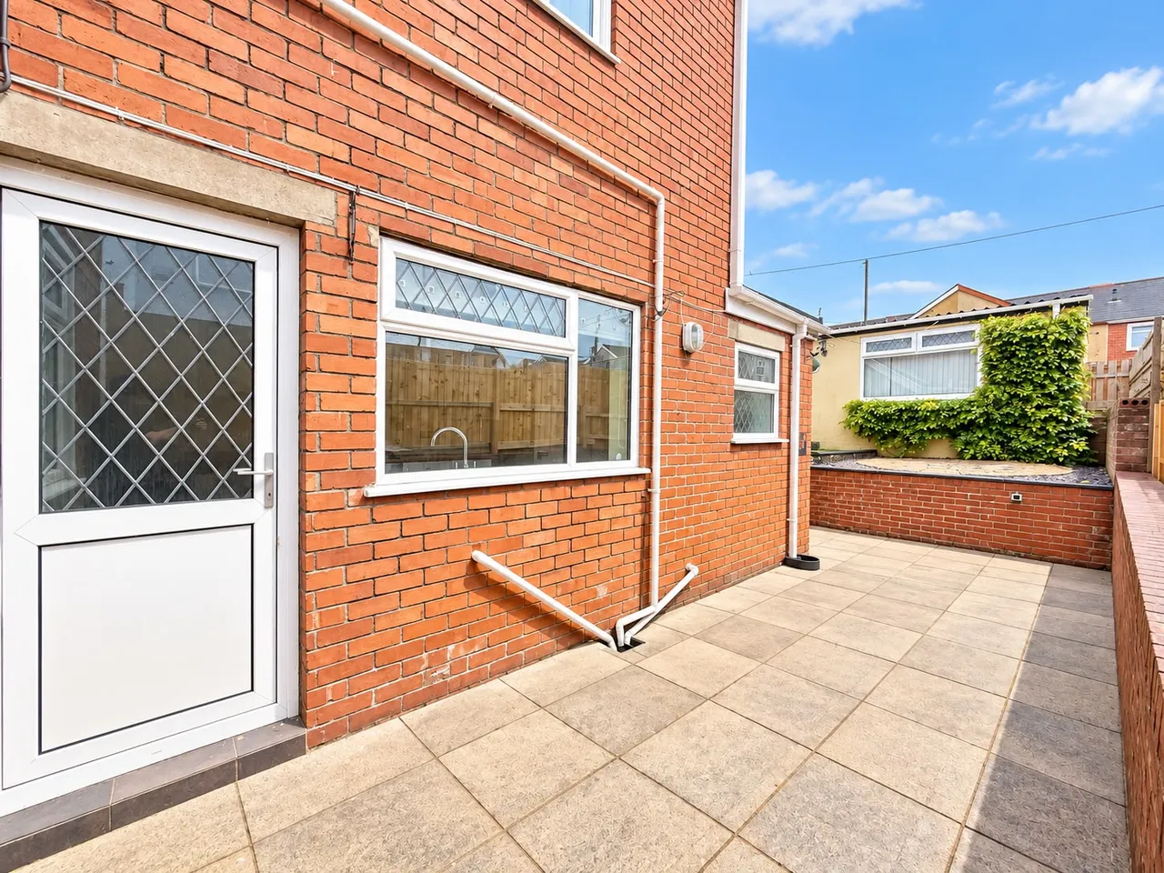 Grove Road, Clydach, SA6, photo 16