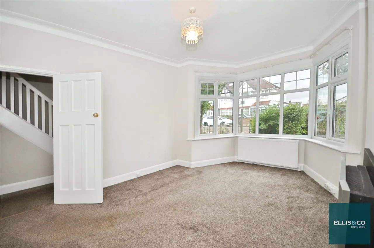 Strathmore Gardens, Finchley, N3, photo 2