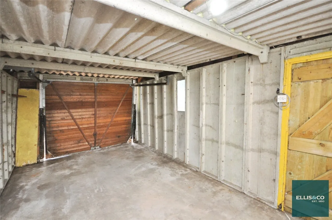 Strathmore Gardens, Finchley, N3, photo 14