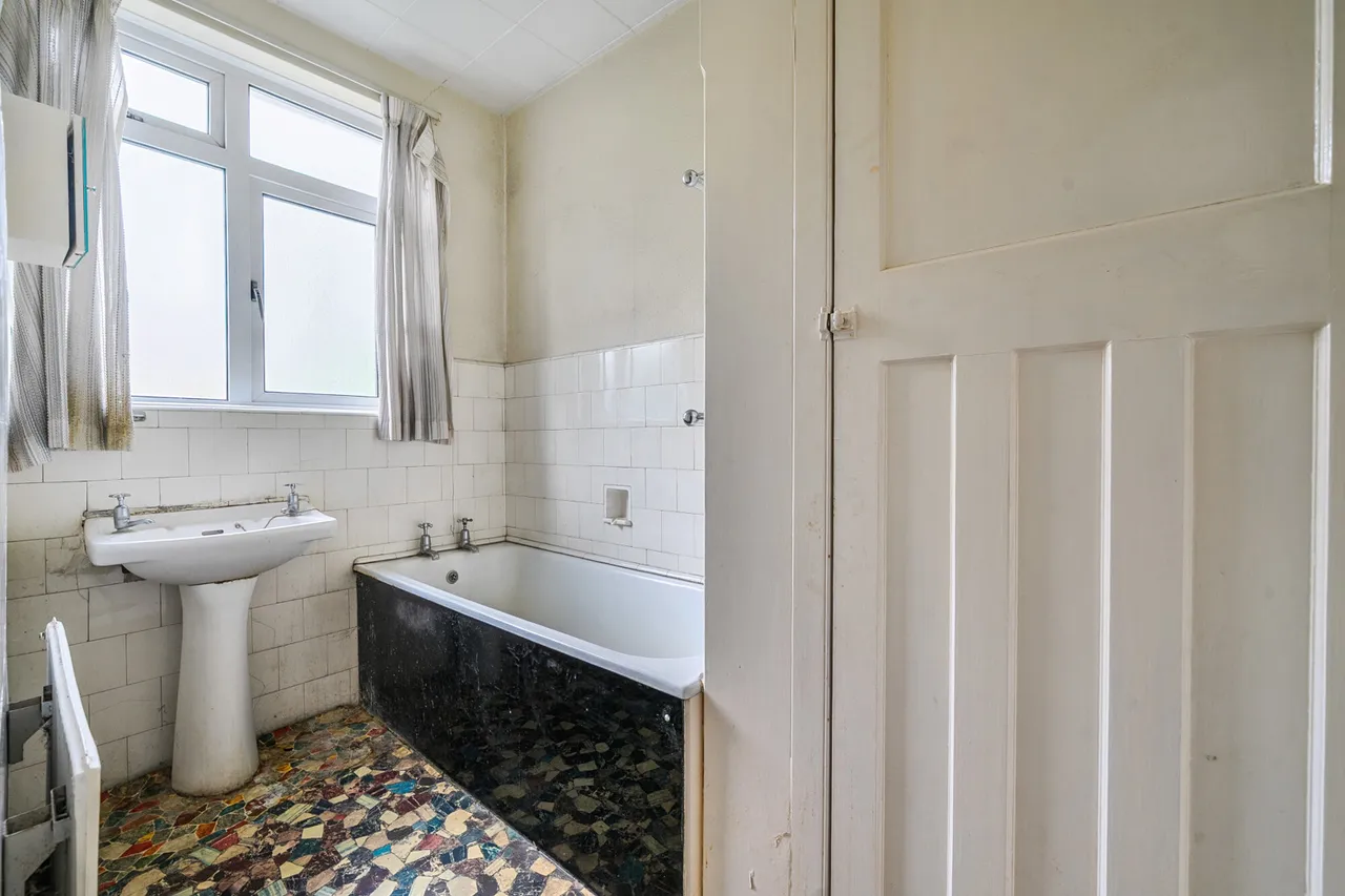 Lancaster Road, SE25, photo 10