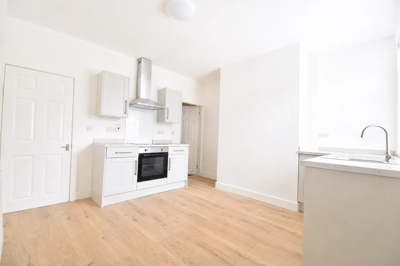 Ray Street, Heanor, DE75, photo 3