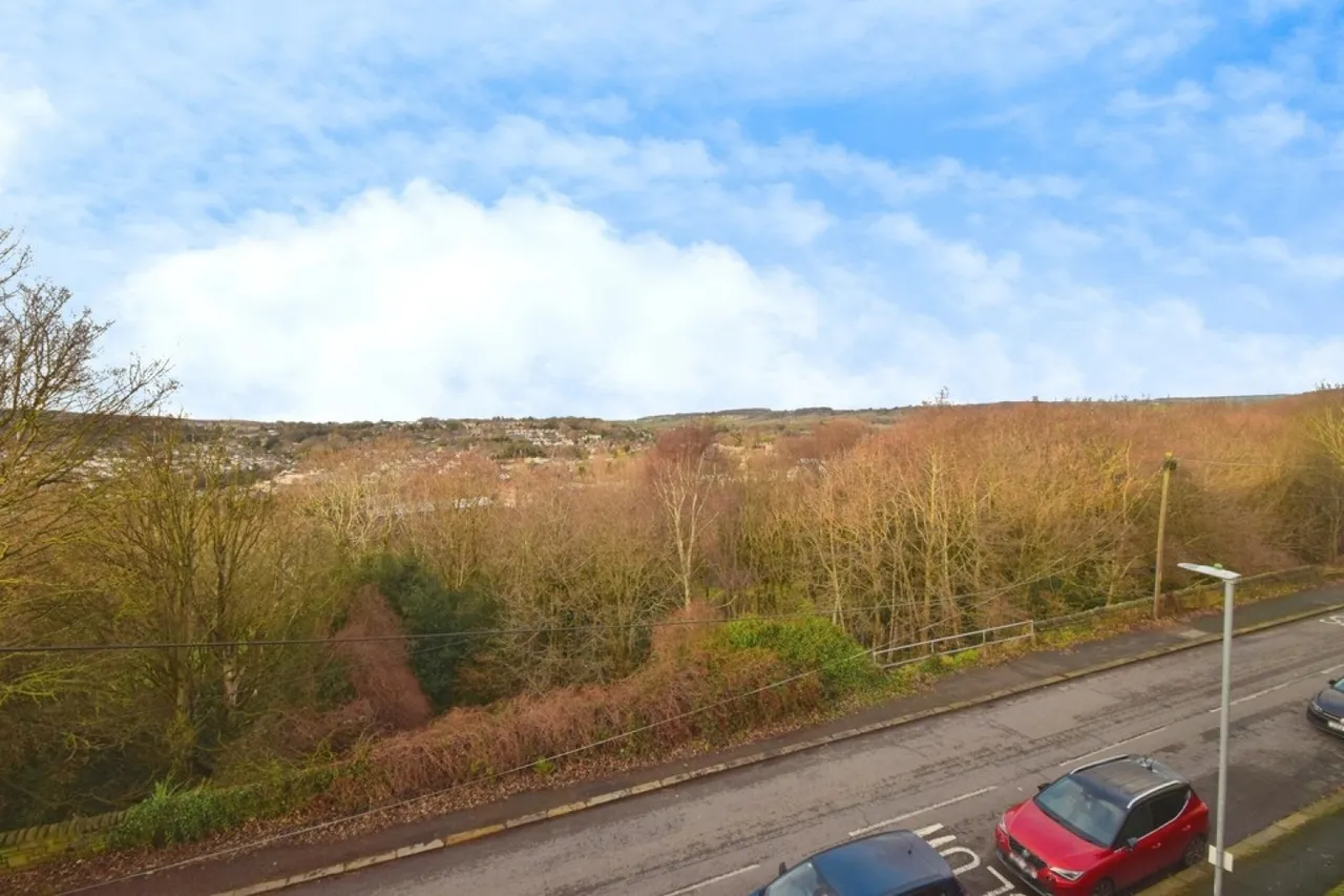 Thackley, Bradford, West Yorkshire, photo 11
