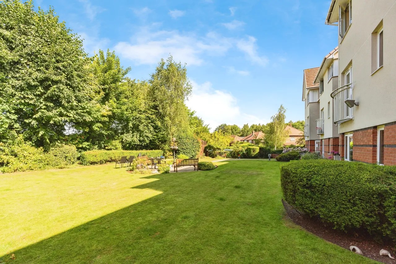 Bradshaw Lane, Warrington, WA4, photo 15