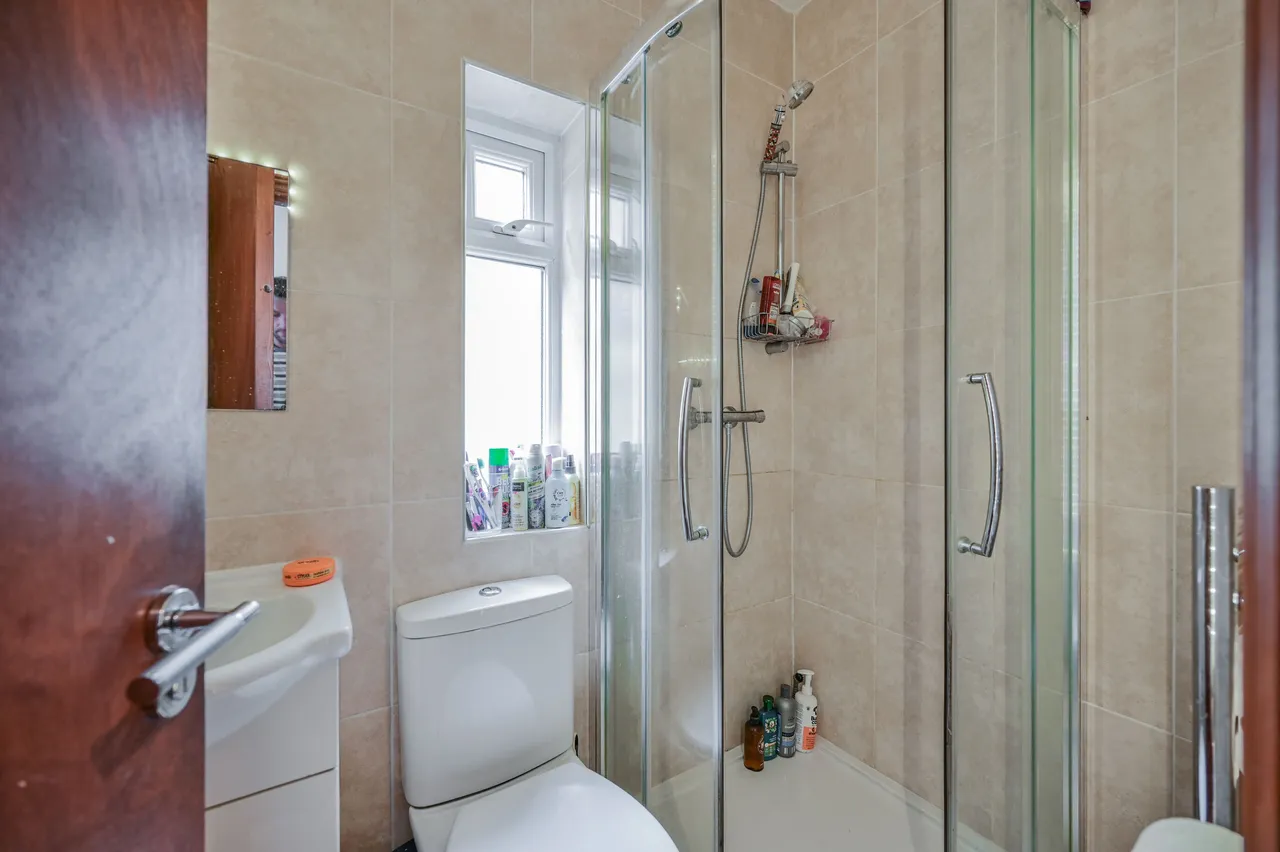 10 St Loys Road, London, photo 8
