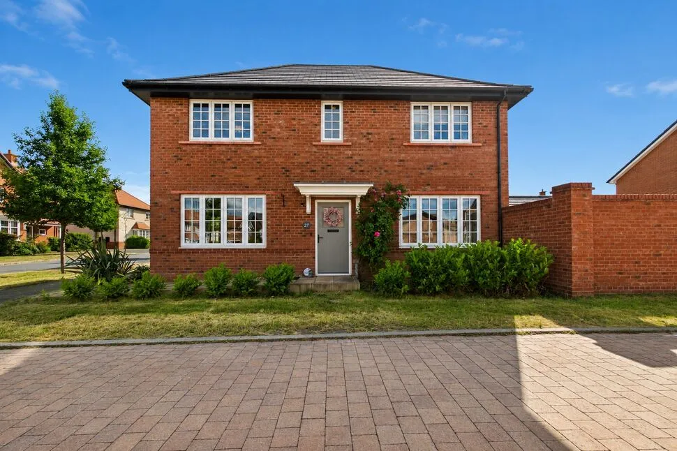 4 bed house for sale — Bluebell Road, Holmes Chapel, Cheshire, CW4