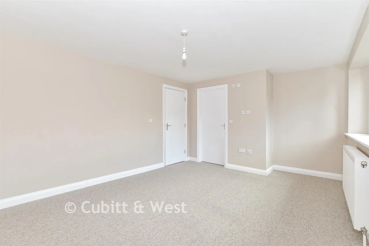 Gloucester Road, Waterlooville, PO7, photo 10
