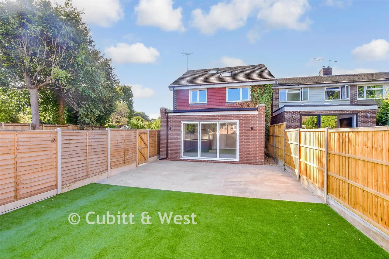 Gloucester Road, Waterlooville, PO7, photo 14