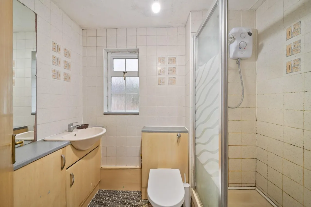 Abbey Close, Hayes, UB3, photo 8