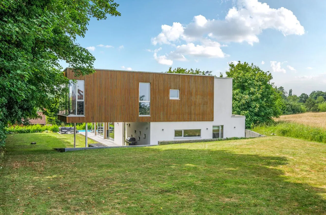 Architect-Designed Contemporary Residence, West Malling, photo 29