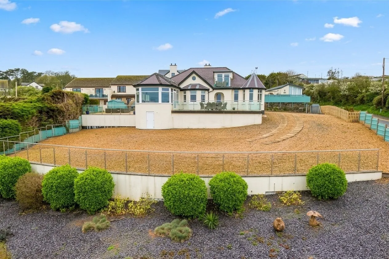 Beach Road, Benllech, photo 36