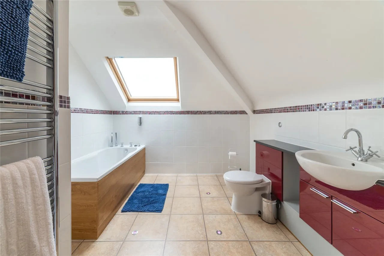 Beach Road, Benllech, photo 29
