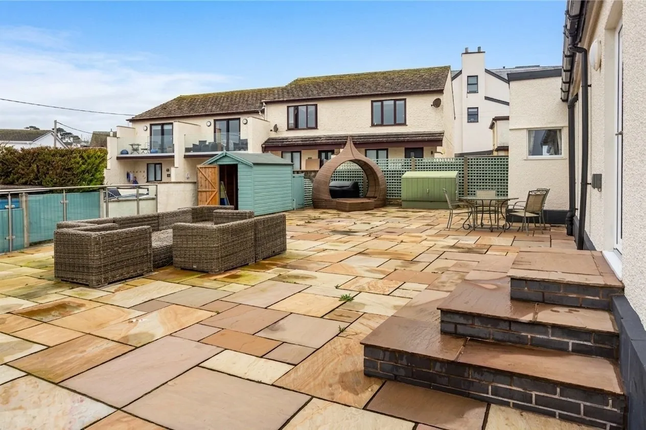 Beach Road, Benllech, photo 34