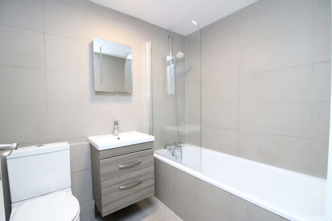 Kings Road, BN1, photo 7
