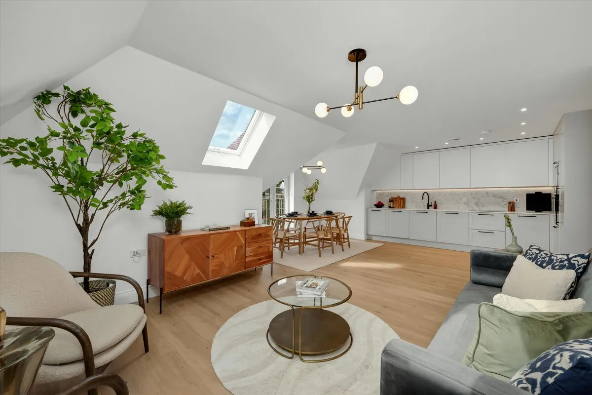 The Residence, Weybridge, KT13, photo 2