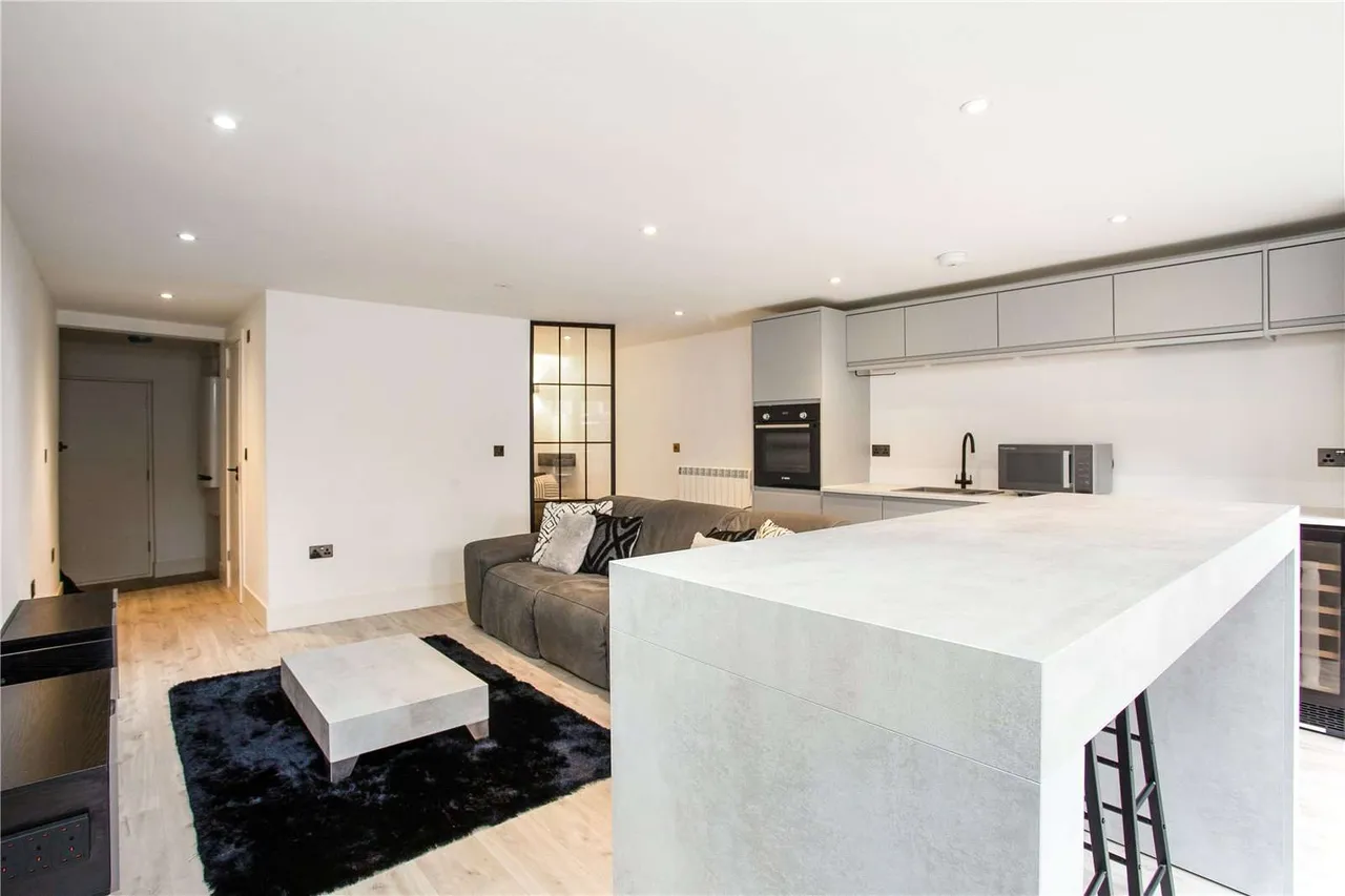 1 bed flat to rent, Hatfield Road, St. Albans, AL1