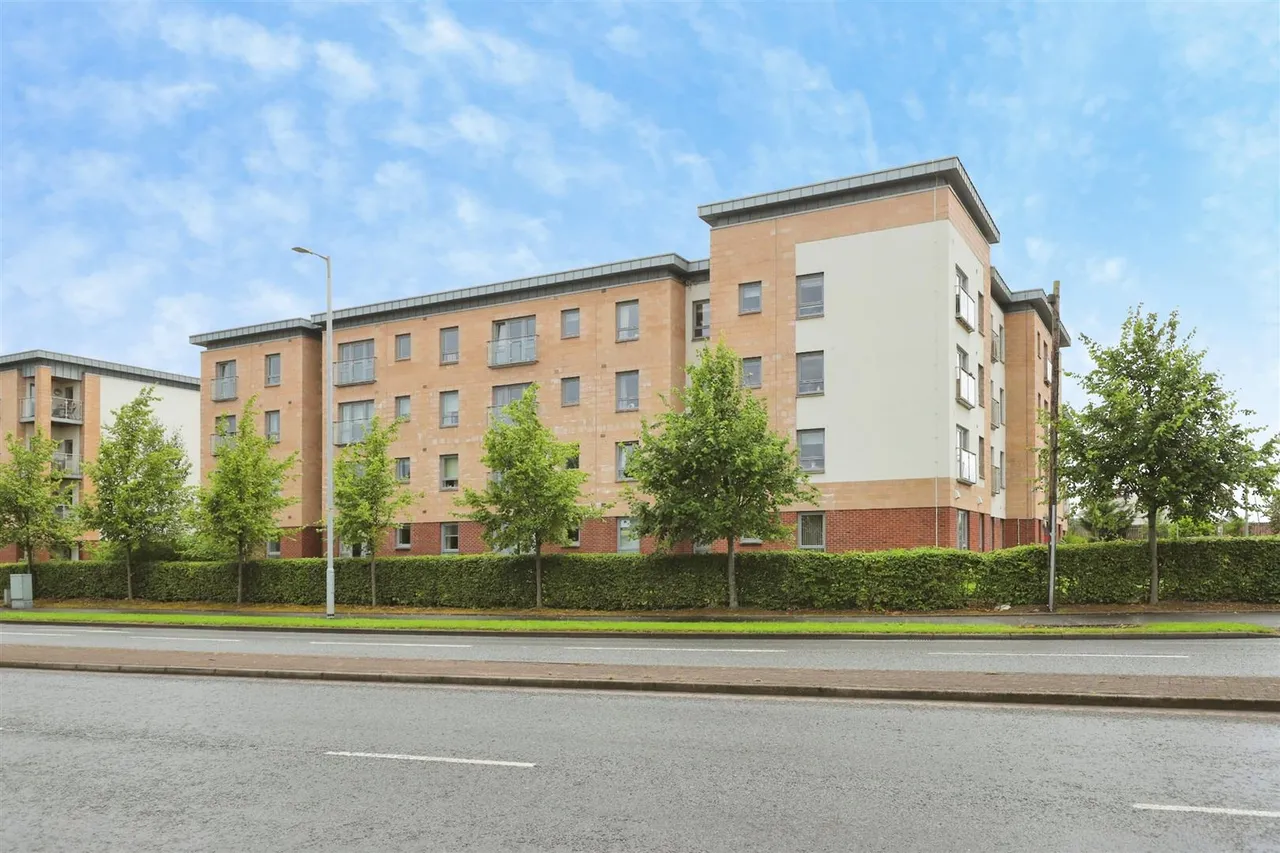 Stewarton Road, Newton Mearns, G77, photo 9