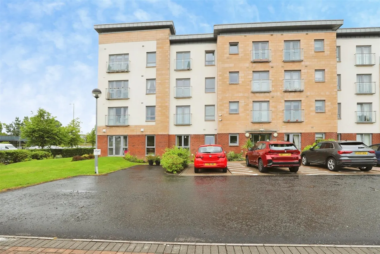 Stewarton Road, Newton Mearns, G77, photo 19