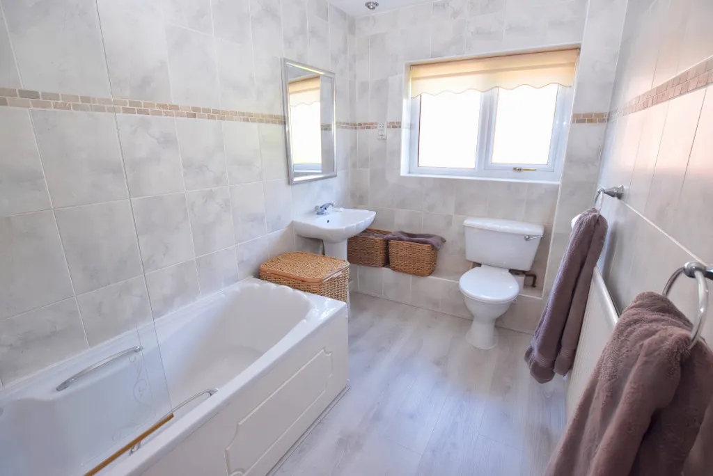 Broom Hollow, Loggerheads, photo 21