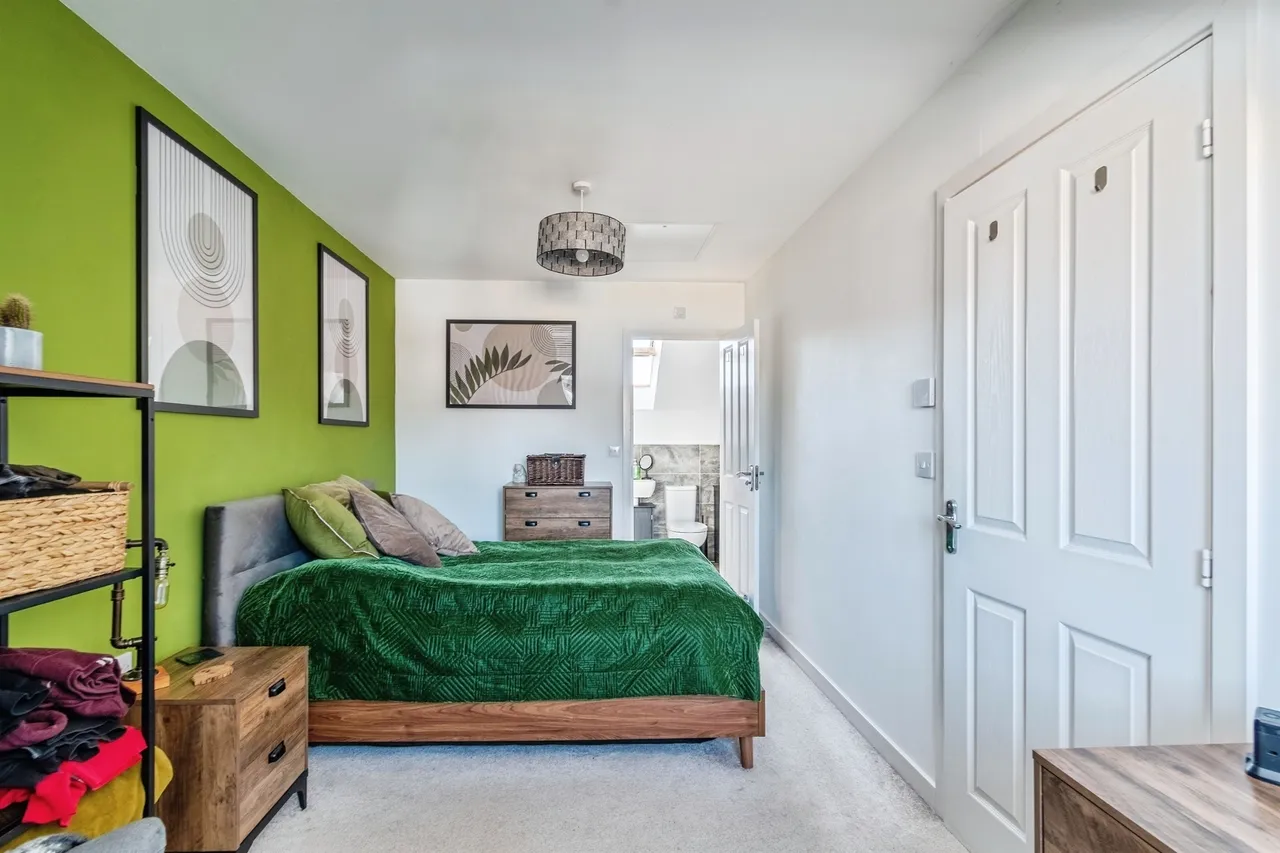Gainey Gardens, Chippenham, SN15, photo 14