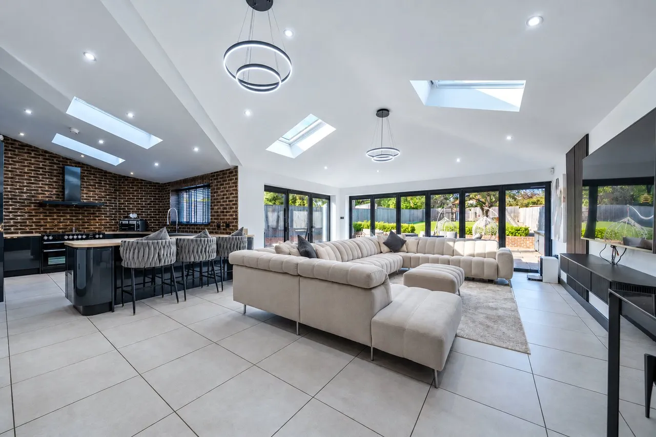 Thornes Road, Wakefield, photo 2
