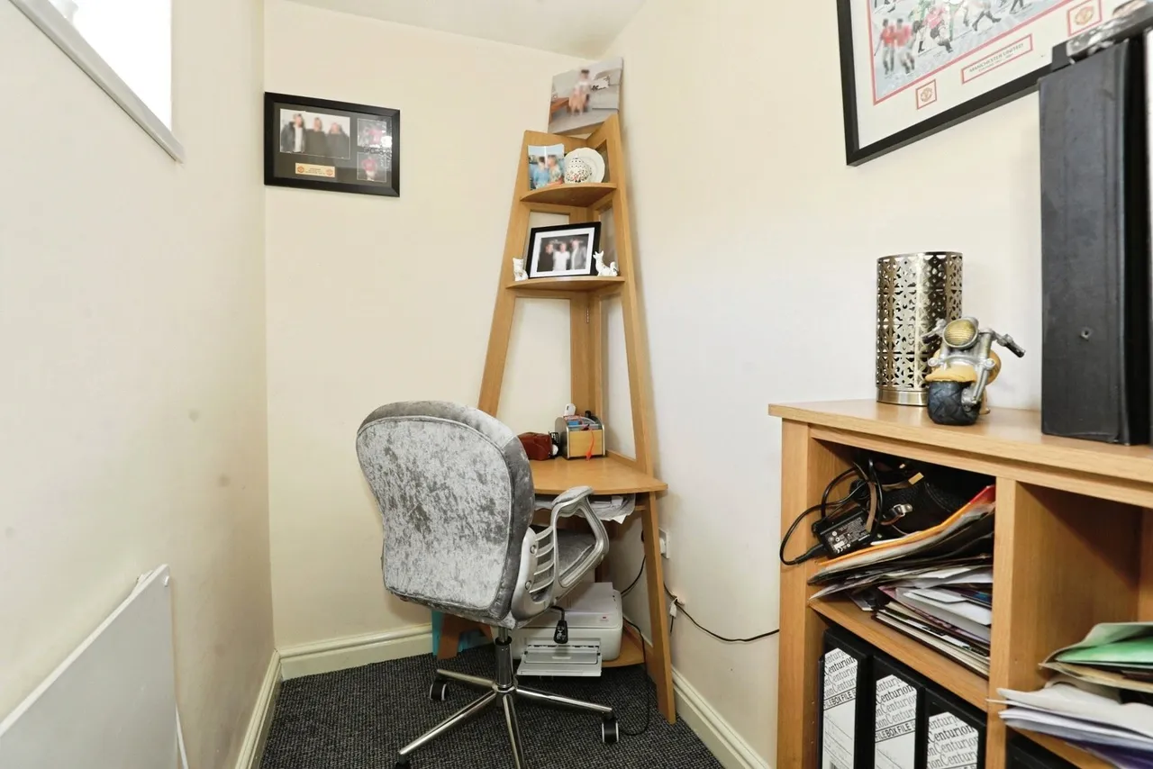 Redshank Avenue, Winsford, CW7, photo 24