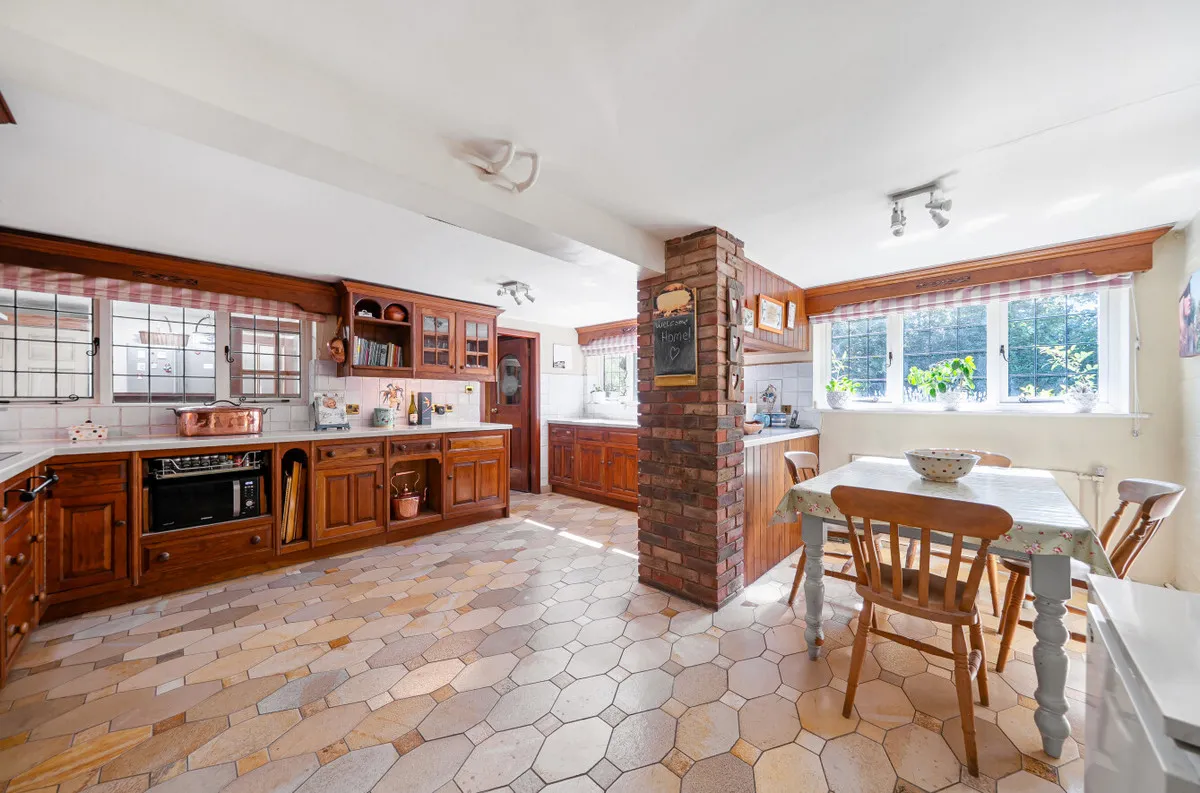West Chiltington, RH20 2RB, photo 4