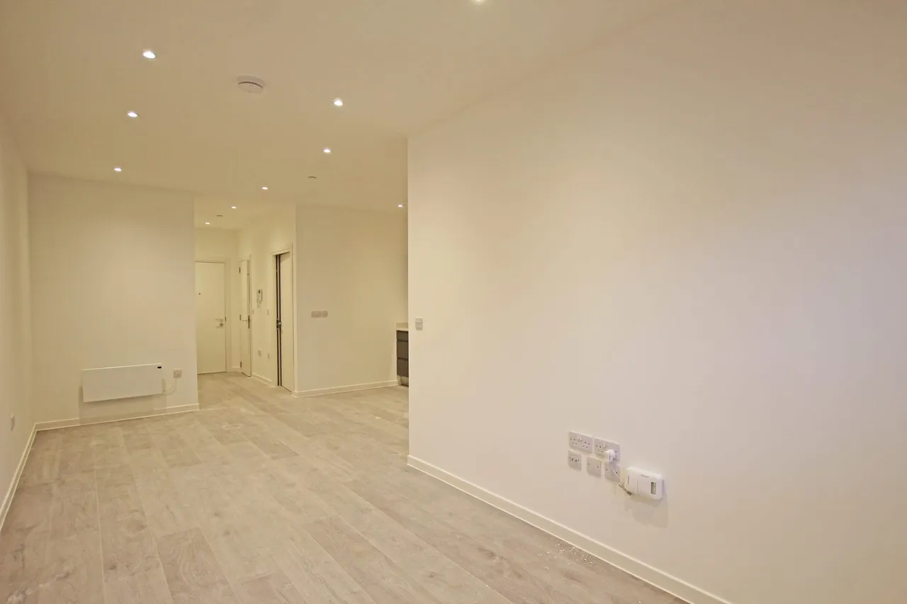 Flat 31, Tempus House, Milton Keynes, 249 Midsummer Boulevard, MK9 1FP, photo 4
